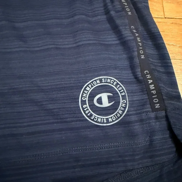 Champion Men’s Medium Blue Shorts Lightly Used - Picture 2 of 5